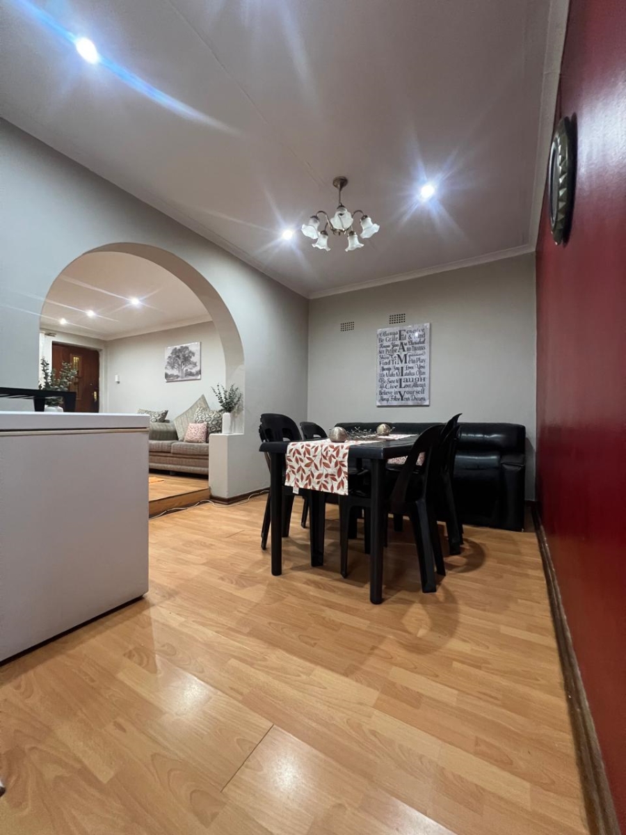 3 Bedroom Property for Sale in Booysens Park Eastern Cape